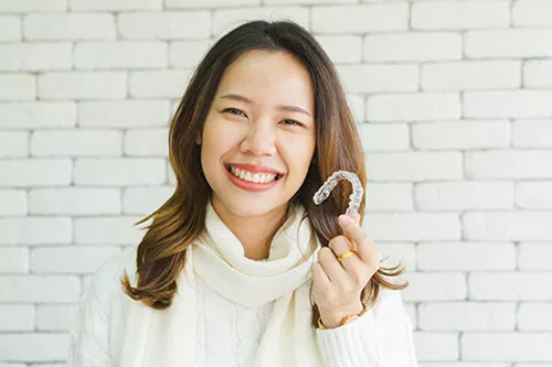 Hyline Dental | Root Canals, Invisalign reg  and Dental Fillings